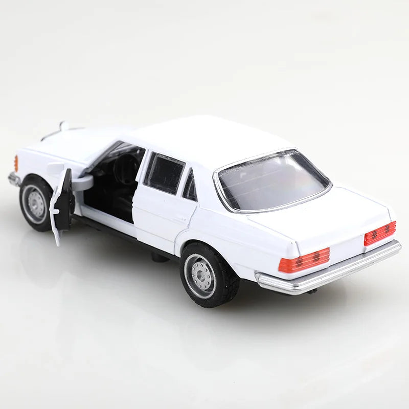1:36 Classical S-class Alloy Model Car Simulated Off-Road Vehicle Children