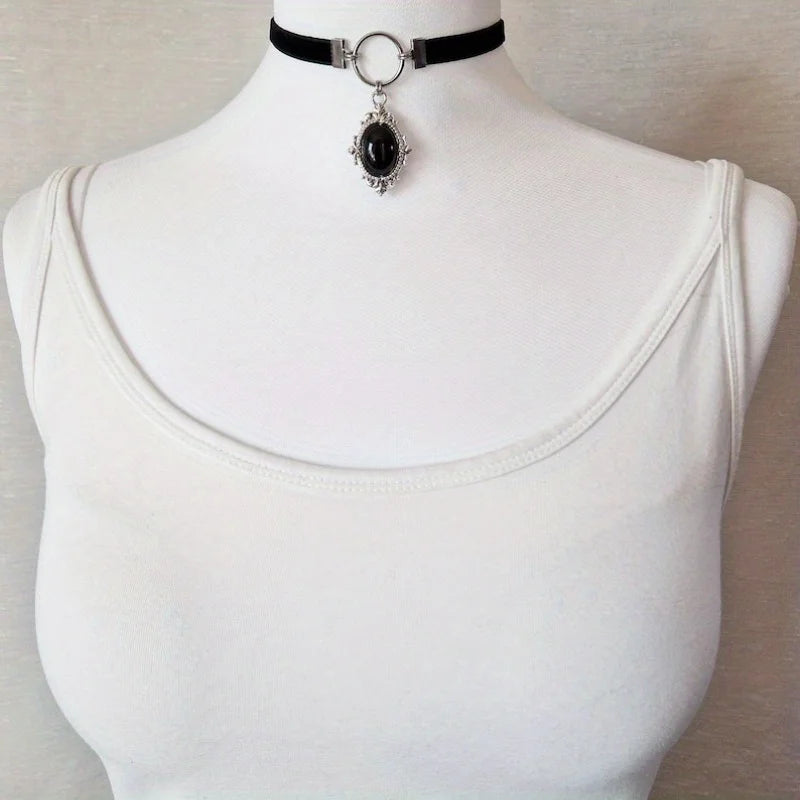 Gothic Vampire Cameo Pendant Choker Velvet Necklace