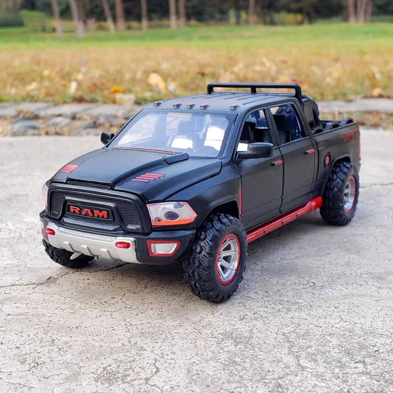 1:32 RAM Pickup Truck Alloy Model Sound Light Spring-Back Action Kids Toy