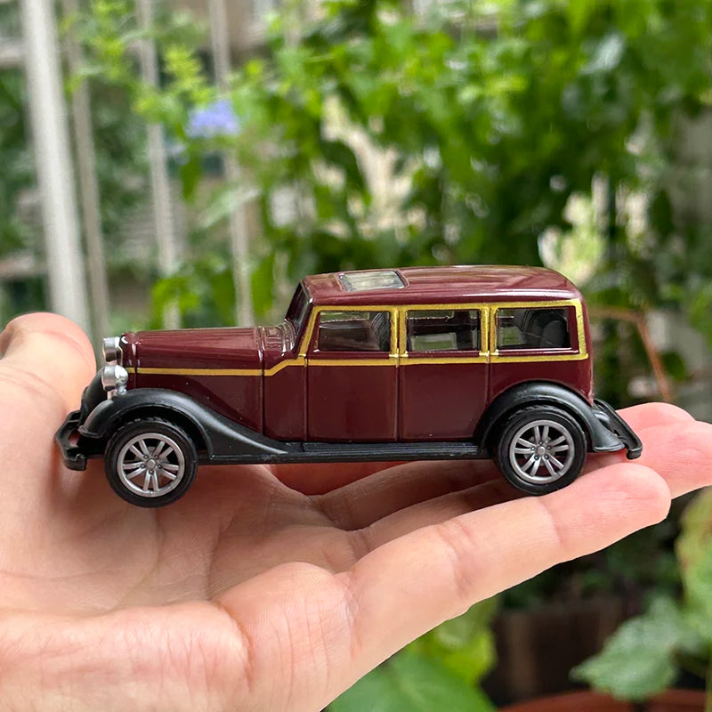 1:43 Alloy Vintage Diecast Car Model Classic Cadillacs V8 Pull Back Car
