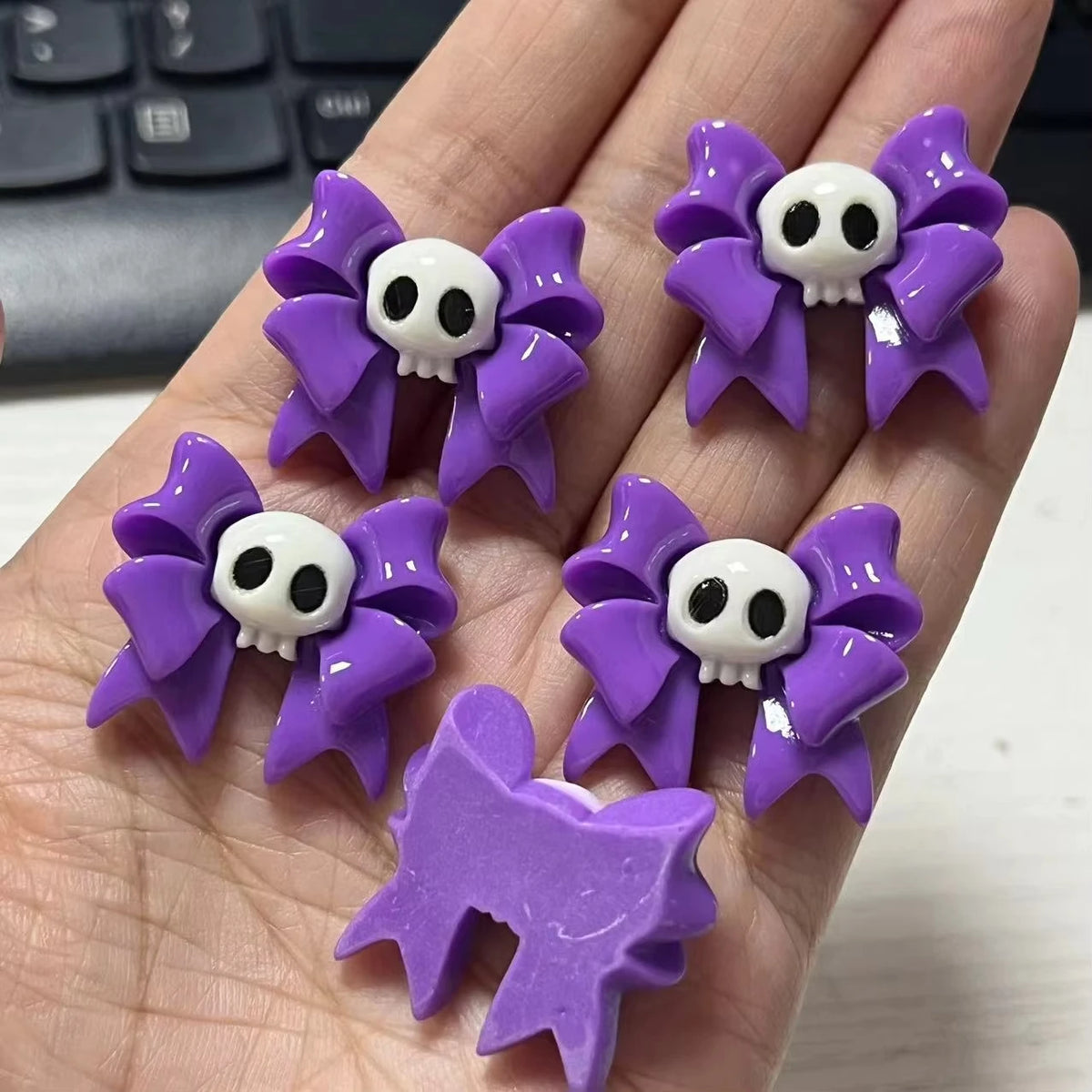 10pcs Macaron Color Skull Bow Skeleton Resin Handmade