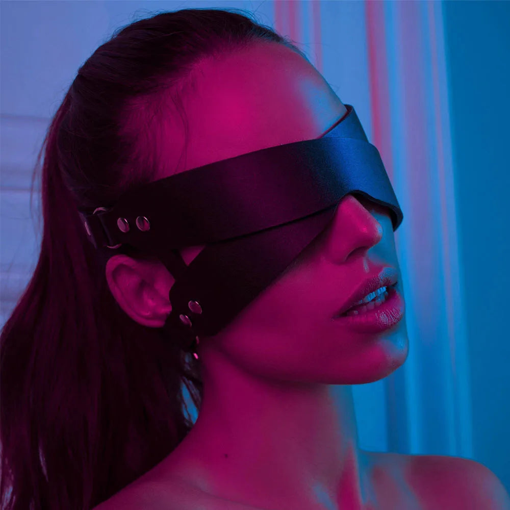 Bondage Mask Blindfold Gothic Cosplay Mask Carnival Halloween Party Masquerade
