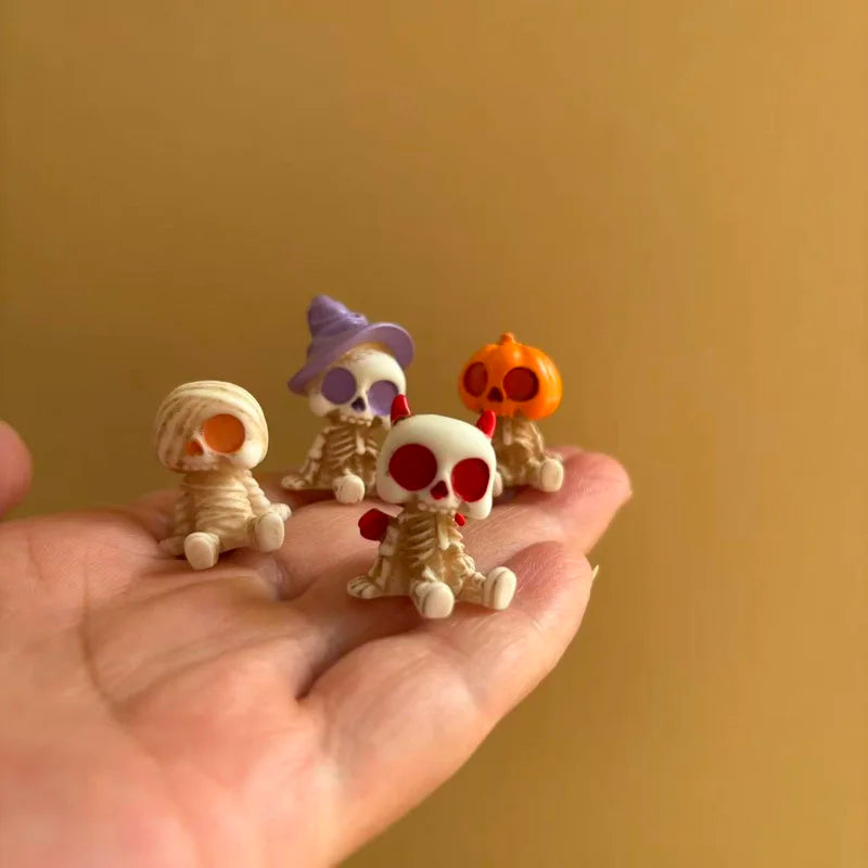 4Pcs Halloween Mini Figurines Spooky Resin Decor