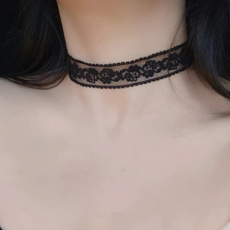 Short Lace Choker Necklace Women Girl Black White