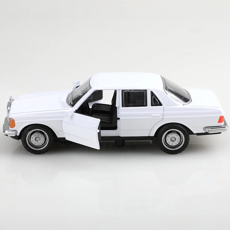1:36 Classical S-class Alloy Model Car Simulated Off-Road Vehicle Children