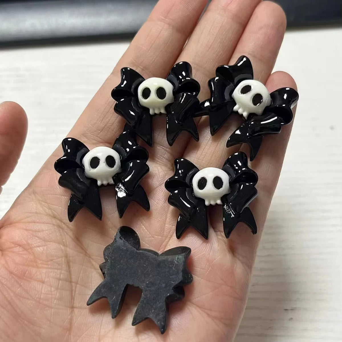 10pcs Macaron Color Skull Bow Skeleton Resin Handmade