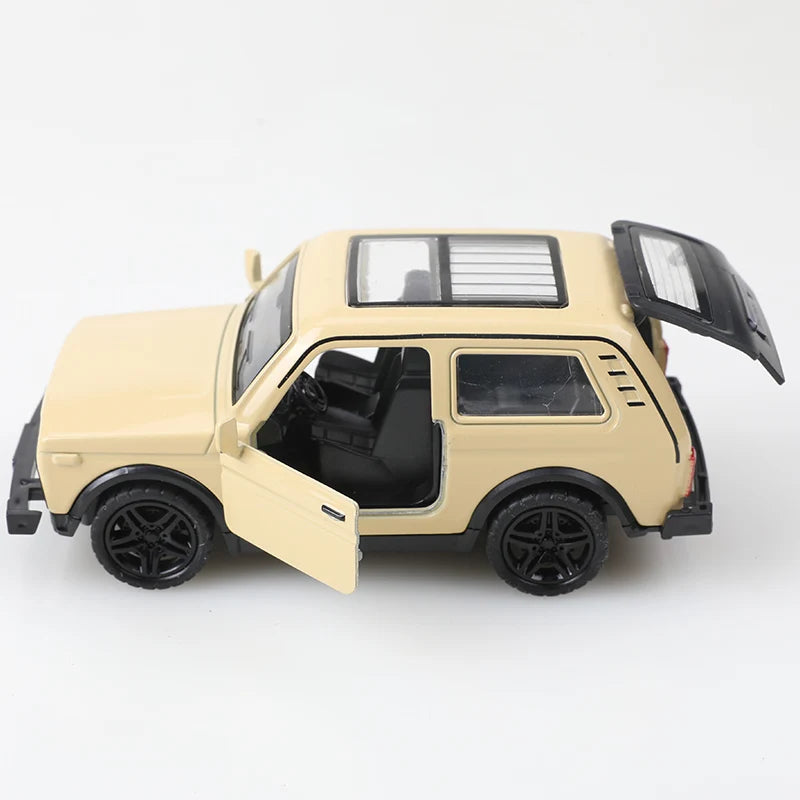 1 36 Niva Alloy Pullback Car Die-cast Metal Boy's Toy Powerful Pullback