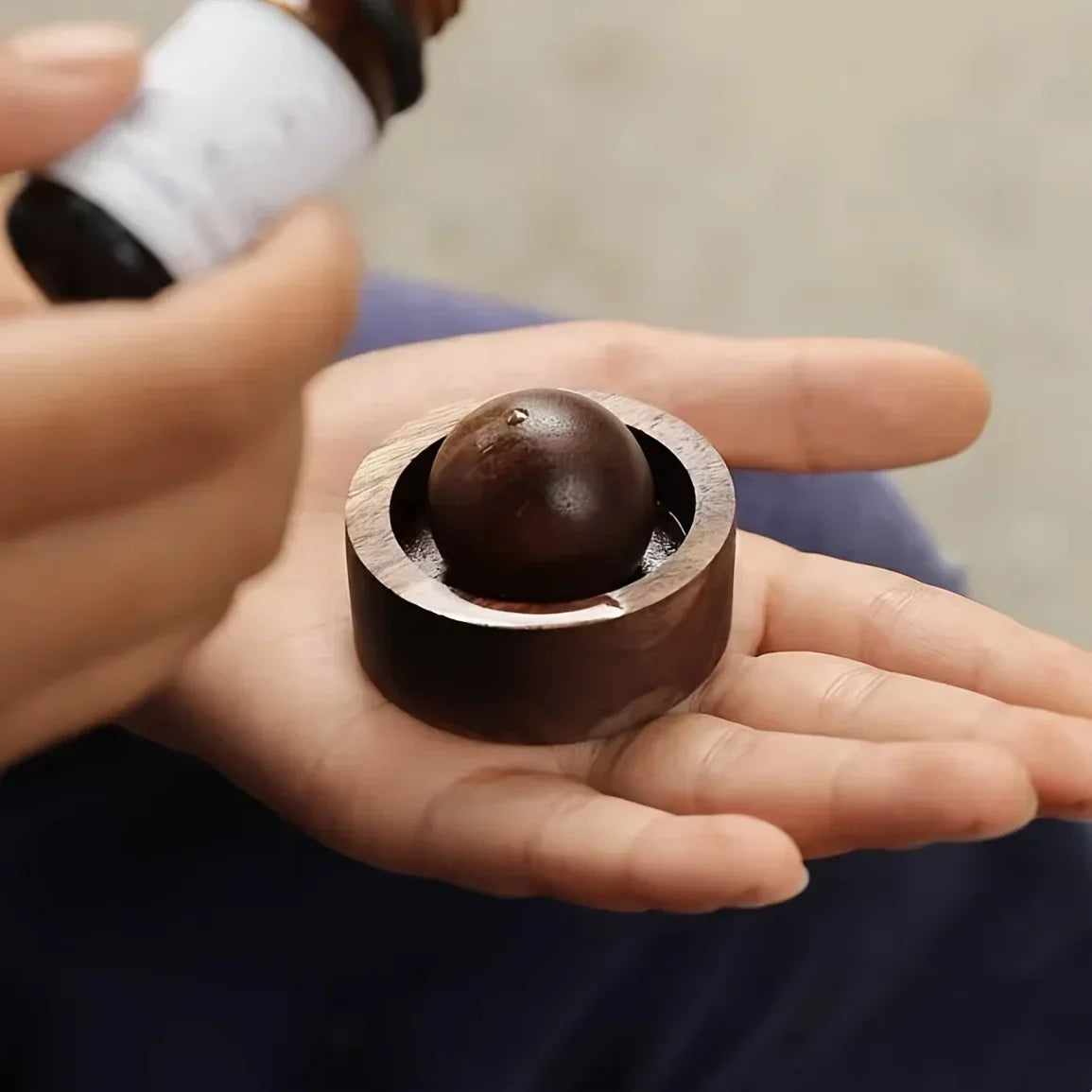 Car Wooden Essential Oil Diffusers Spherical Design Natural Fragrance Bedroom