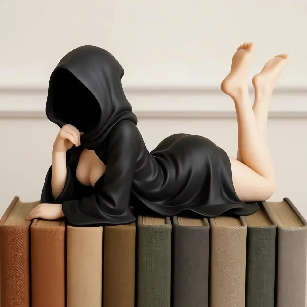 3D Mysterious Halloween Statue Gothic Black Robe Queen Figure Bookshelf Sculpture Spooky Sitting Statues Desktop Ornaments Gifts