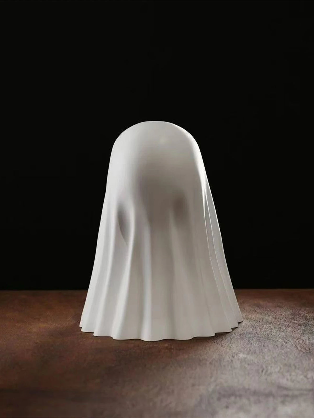 Funny Middle Finger Ghost Statue Terrifying
