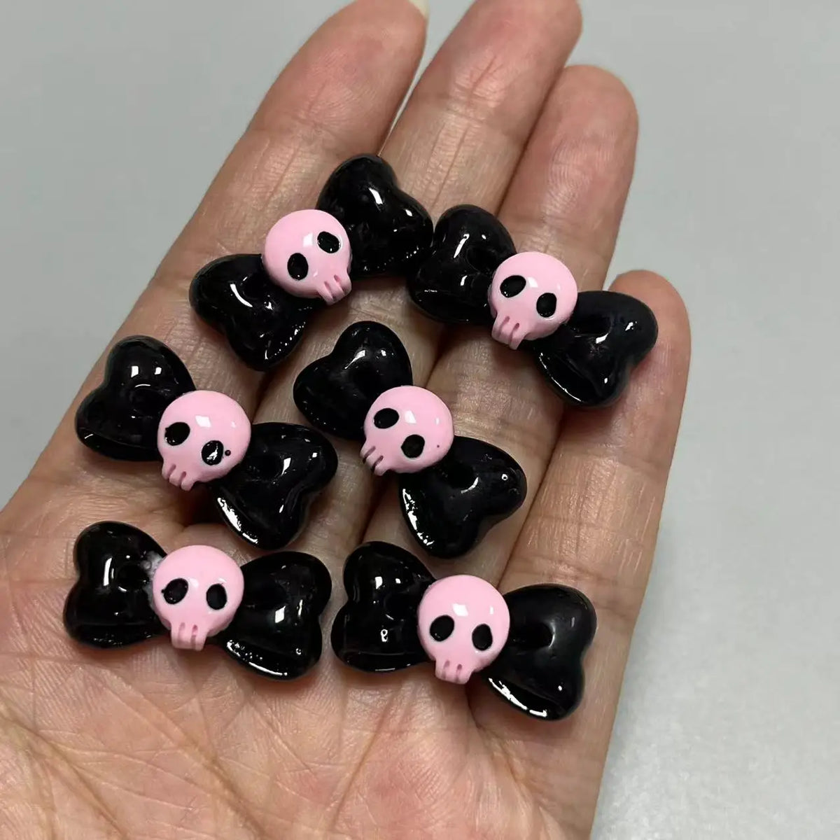 10pcs Macaron Color Skull Bow Skeleton Resin Handmade