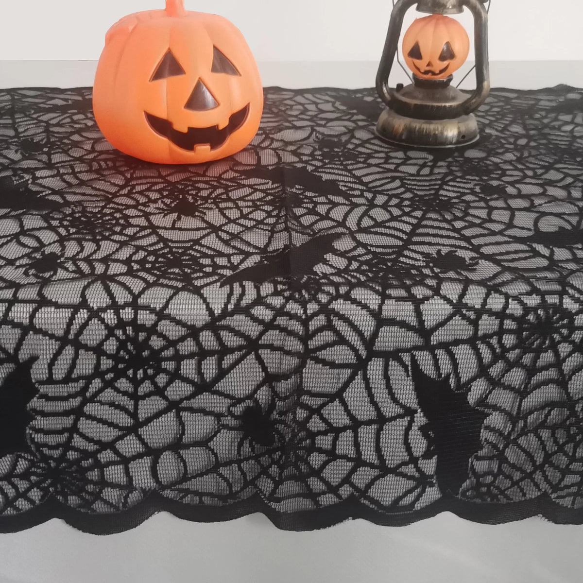 1 Piece Halloween Lace Tablecloth Bat Net Skull Pattern Rectangular Party
