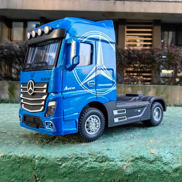 1 50 Alloy Diecast Truck Head Car Model Toys Simulation Engineering Transport