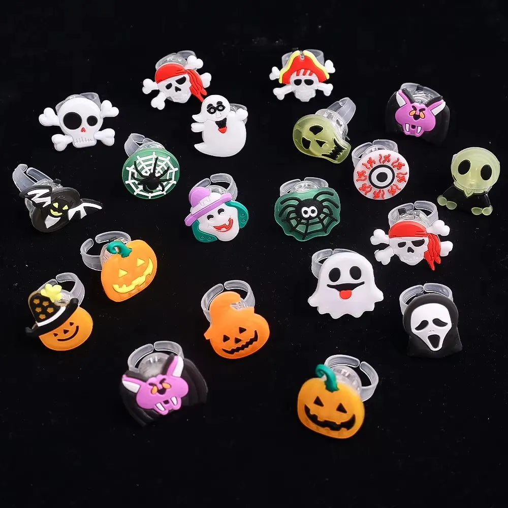 20 50pc Halloween LED Light Up Rings Toys Horror Pumpkin Ghost Spider Glow