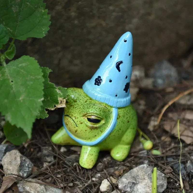 Creative Party Hat Cute Little Frog Statue Garden