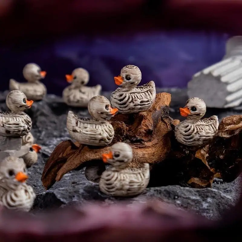 20-Pack 0.6in Gothic Cute Skull Ducks Resin Figurines Halloween Gothic Home