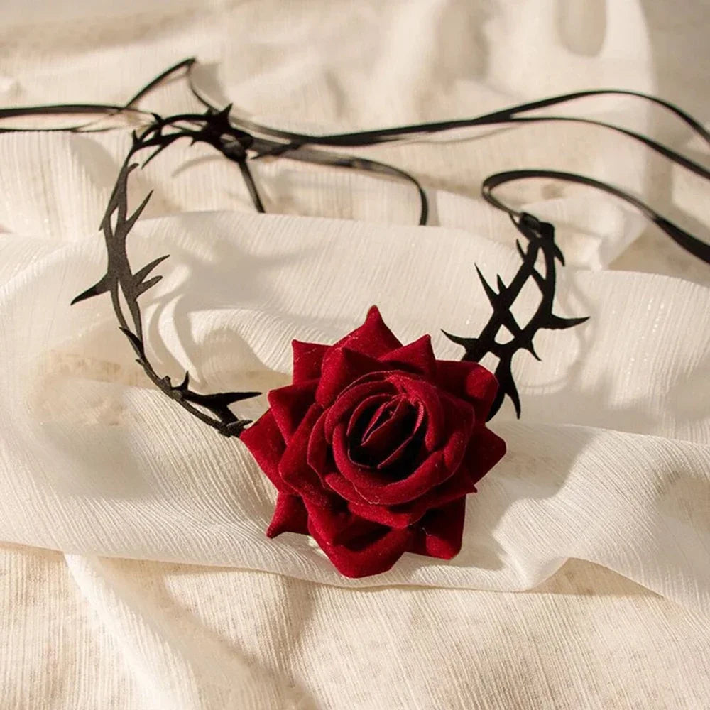 1PC Ladies Gothic Style Rose Thorn Necklaces