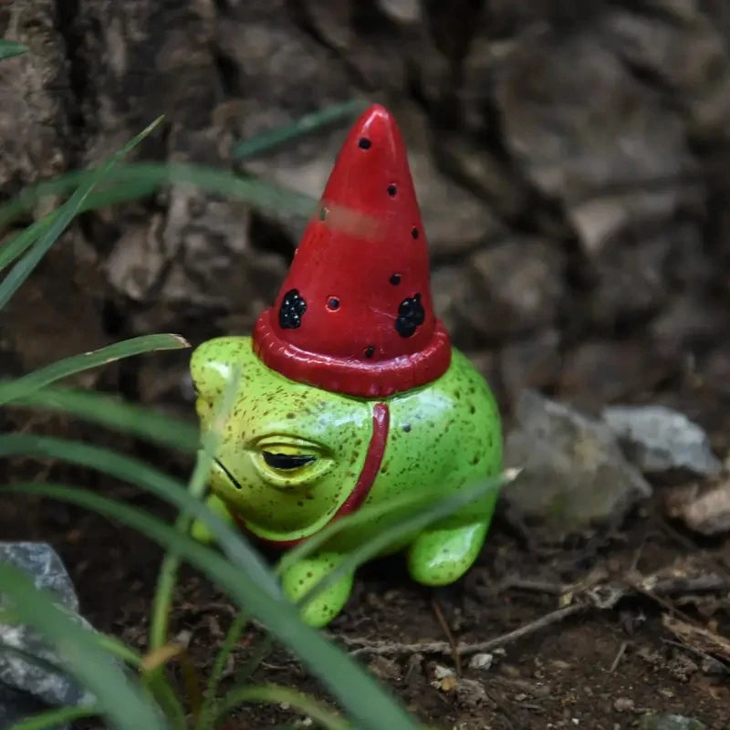 Creative Party Hat Cute Little Frog Statue Garden