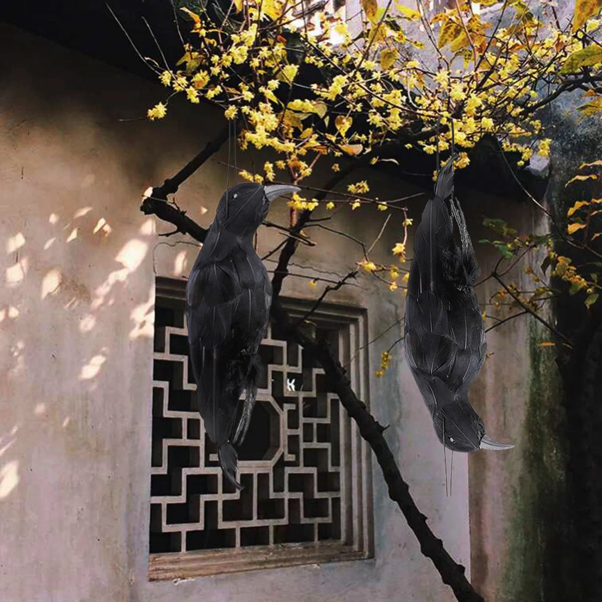 Stimulated Realistic Hanging Crow Black Feathered Bird Halloween Bar Ornaments Scary Prop Outdoor Garden Yard Crow Prop Decor