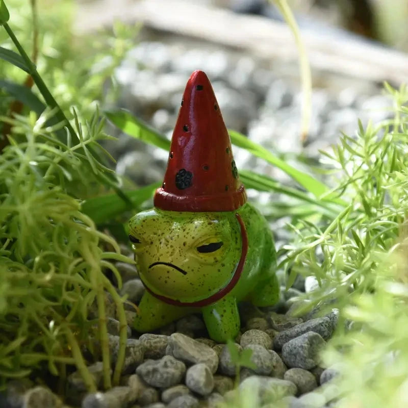 Creative Party Hat Cute Little Frog Statue Garden